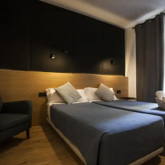 Отель Hostal CC Malasaña Улучшенный номер с различными типами кроватей фото 13