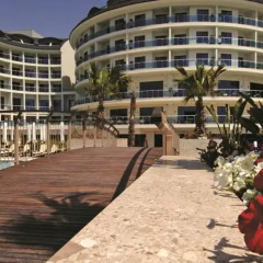 Commodore Elite Suites & Spa Ultra All Inclusive Турция, Сиде - отзывы, цены и фото номеров - забронировать отель Commodore Elite Suites & Spa Ultra All Inclusive онлайн приотельная территория
