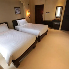 Отель Dewan Bangkok 3* Улучшенный номер с различными типами кроватей фото 13