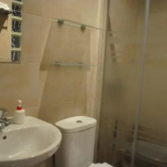 Отель Hostal Abril Стандартный номер с различными типами кроватей фото 14