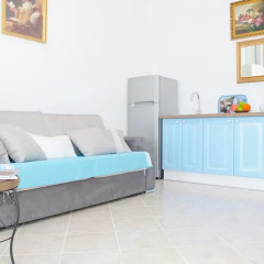 Апартаменты Cariatides Studio Promenade Holiday комната для гостей фото 2