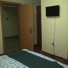 Отель Greenland Suites сейф в номере