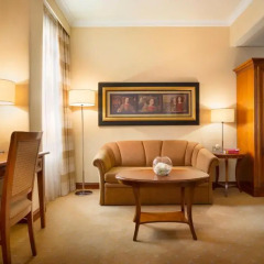 Best Western Premier Hotel Astoria 4* Люкс с разными типами кроватей фото 5