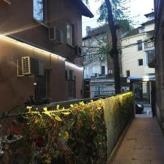 Отель Elegance Hostel and Guesthouse Болгария, София - отзывы, цены и фото номеров - забронировать отель Elegance Hostel and Guesthouse онлайн балкон