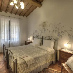 Отель Villaggio Paradiso casa vacanze Монтеварчи комната для гостей фото 3