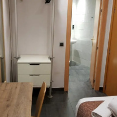 Отель Hostal Levante Barcelona комната для гостей