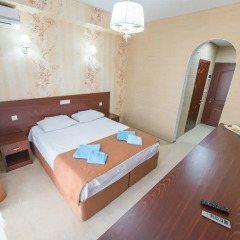 Гостиница Atrium Lux 3* Номер Делюкс с двуспальной кроватью фото 6