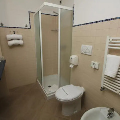 Hotel Urbani 3* Стандартный номер с различными типами кроватей фото 6