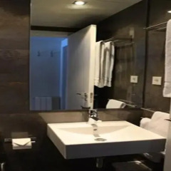 Отель Hva Augusta Garden Apartments Испания, Барселона - отзывы, цены и фото номеров - забронировать отель Hva Augusta Garden Apartments онлайн ванная фото 2