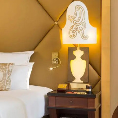 Отель Hôtel Barrière Le Fouquet's 5* Улучшенный номер с различными типами кроватей фото 4