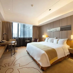 Отель Holiday Inn Chengdu Oriental Plaza 4* Улучшенный номер с различными типами кроватей фото 6