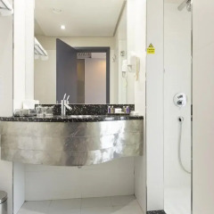 Zira Hotel Belgrade 4* Улучшенный номер с различными типами кроватей фото 2
