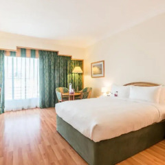 Отель Crowne Plaza Abu Dhabi 5* Стандартный номер с различными типами кроватей фото 4