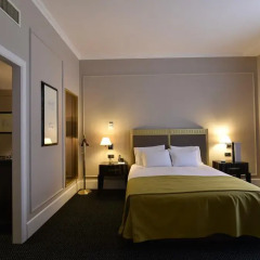 Grand Hotel Yerevan Ереван комната для гостей фото 4
