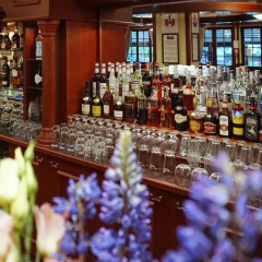 Отель Lasas Hotel-Steak House Lasas Литва, Паланга - отзывы, цены и фото номеров - забронировать отель Lasas Hotel-Steak House Lasas онлайн гостиничный бар