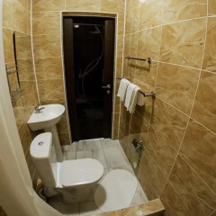 Гостиница Gelendzhik Hotel в Большом Геленджике 1 отзыв об отеле, цены и фото номеров - забронировать гостиницу Gelendzhik Hotel онлайн Большой Геленджик ванная