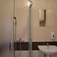 Отель Hostel Theater 011 Сербия, Белград - отзывы, цены и фото номеров - забронировать отель Hostel Theater 011 онлайн ванная