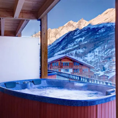 Отель Mountain Exposure Luxury Chalets & Penthouses & Apartments Швейцария, Церматт - отзывы, цены и фото номеров - забронировать отель Mountain Exposure Luxury Chalets & Penthouses & Apartments онлайн бассейн фото 2