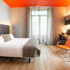 Отель Petit Palace Plaza del Carmen 4* Стандартный номер с различными типами кроватей фото 34