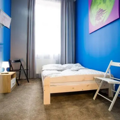 Moon Hostel Стандартный номер с двуспальной кроватью