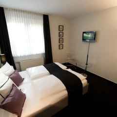 Отель Good Morning Berlin City West 3* Стандартный номер с двуспальной кроватью фото 2