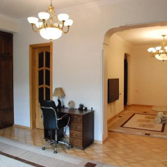 Апартаменты Golden Fleece Apartments Тбилиси комната для гостей фото 2