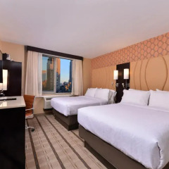 Отель Holiday Inn New York City - Times Square 3* Стандартный номер с различными типами кроватей