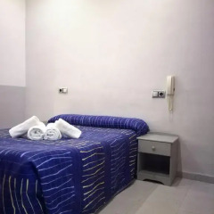Отель Hostal San Ramón Барселона сауна