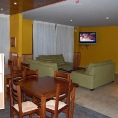 Отель Apartamento Garona гостиничный бар
