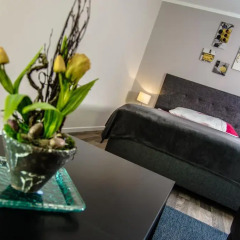 Отель RELOC Serviced Apartments Zurich-Oerlikon Швейцария, Цюрих - отзывы, цены и фото номеров - забронировать отель RELOC Serviced Apartments Zurich-Oerlikon онлайн интерьер отеля фото 2