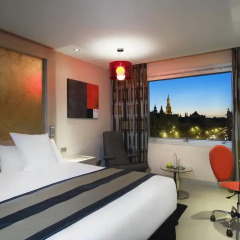 Отель Melia Sevilla 4* Стандартный номер с двуспальной кроватью