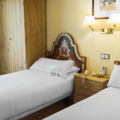 Mesón Castilla Atiram Hotel 2* Стандартный номер с различными типами кроватей фото 22