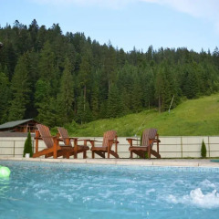 Hotel Khatky Ruslany бассейн