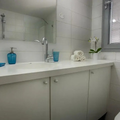 Sweet Inn Apartment King David Residence Израиль, Иерусалим - отзывы, цены и фото номеров - забронировать отель Sweet Inn Apartment King David Residence онлайн ванная фото 2