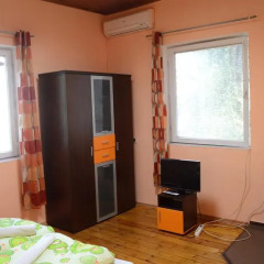 Отель Elegance Hostel and Guesthouse Болгария, София - отзывы, цены и фото номеров - забронировать отель Elegance Hostel and Guesthouse онлайн удобства в номере