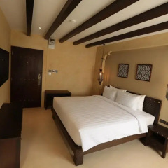 Отель Dewan Bangkok 3* Улучшенный номер с различными типами кроватей фото 3