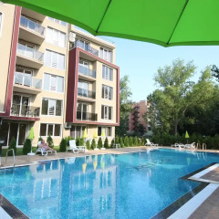 Отель Menada VIP Park Apartments Болгария, Солнечный берег - отзывы, цены и фото номеров - забронировать отель Menada VIP Park Apartments онлайн бассейн фото 3