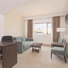 Отель LQ Hotel by La Quinta Cancun Мексика, Канкун - отзывы, цены и фото номеров - забронировать отель LQ Hotel by La Quinta Cancun онлайн комната для гостей