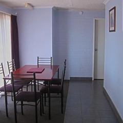 Отель Homestead Motel