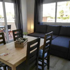 Отель Vista Roses Mar - Apartamento con Piscina Испания, Курорт Росес - отзывы, цены и фото номеров - забронировать отель Vista Roses Mar - Apartamento con Piscina онлайн комната для гостей фото 2
