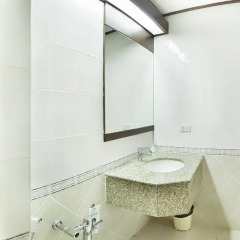 Отель Rattana Mansion Таиланд, Пхукет - 3 отзыва об отеле, цены и фото номеров - забронировать отель Rattana Mansion онлайн ванная фото 2