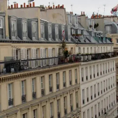 Отель Appartement Beaubourg-Georges Pompidou Париж балкон