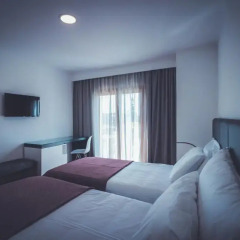 Отель Maia residence Португалия, Агуа-де-Пау - отзывы, цены и фото номеров - забронировать отель Maia residence онлайн комната для гостей фото 2