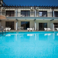 Апартаменты Crystallo Apartments бассейн