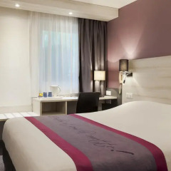 Отель Kyriad Lille Est Villeneuve d'Ascq 3* Стандартный номер с двуспальной кроватью фото 2
