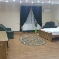 Гостиница Four Inns комната для гостей фото 3