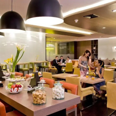 Отель Novotel Bangkok On Siam Square 4* Представительский номер с различными типами кроватей фото 12