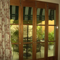 Отель Cancun International Suites Мексика, Канкун - отзывы, цены и фото номеров - забронировать отель Cancun International Suites онлайн балкон