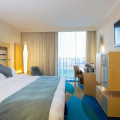 Radisson Blu Hotel London Stansted Airport 4* Стандартный номер с различными типами кроватей фото 2