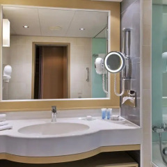 Отель Hilton Prague Old Town 5* Стандартный номер с различными типами кроватей фото 12